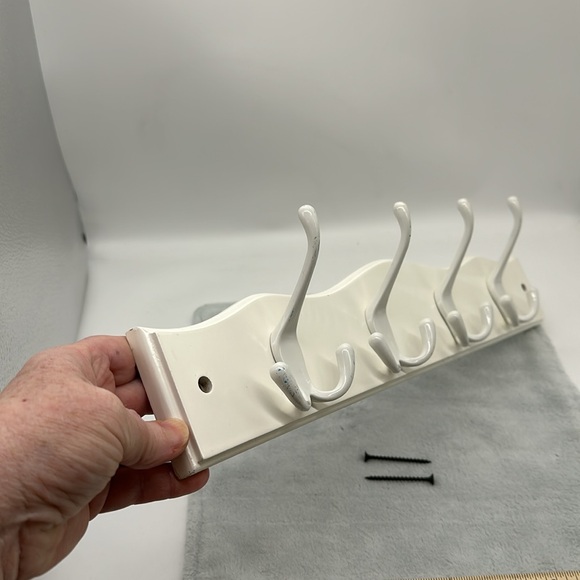 Wooden Slender w/Router Edges-4-Large Metal Hooks Coat/Hat Wall Mount Rack - Picture 2 of 7